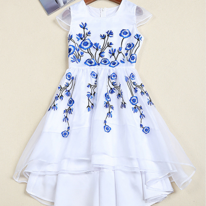 2015 Blue And White Porcelain Embroidery Flower..