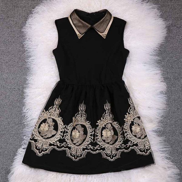 Embroidered Dress With Collar In Black