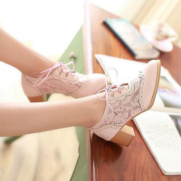 Cut out lace on sale up low heel oxford